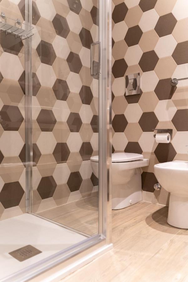 Mama House Hotell Milano Eksteriør bilde