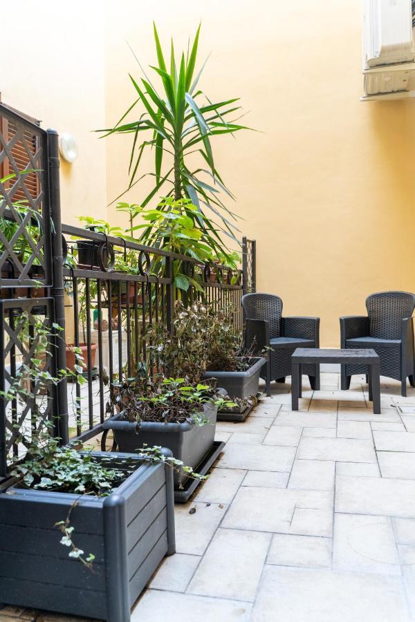 Mama House Hotell Milano Eksteriør bilde